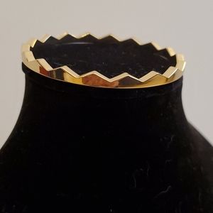 Chic Gold Crown Bracelet